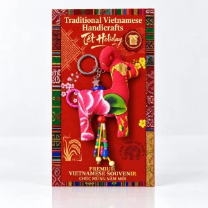 Móc khóa thổ cẩm con dê trên thẻ quà Tết Holiday